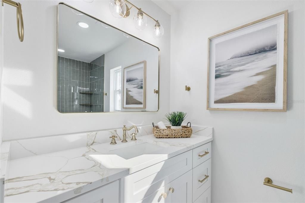 En Venta: $599,900 (4 camas, 2 baños, 1851 Pies cuadrados)