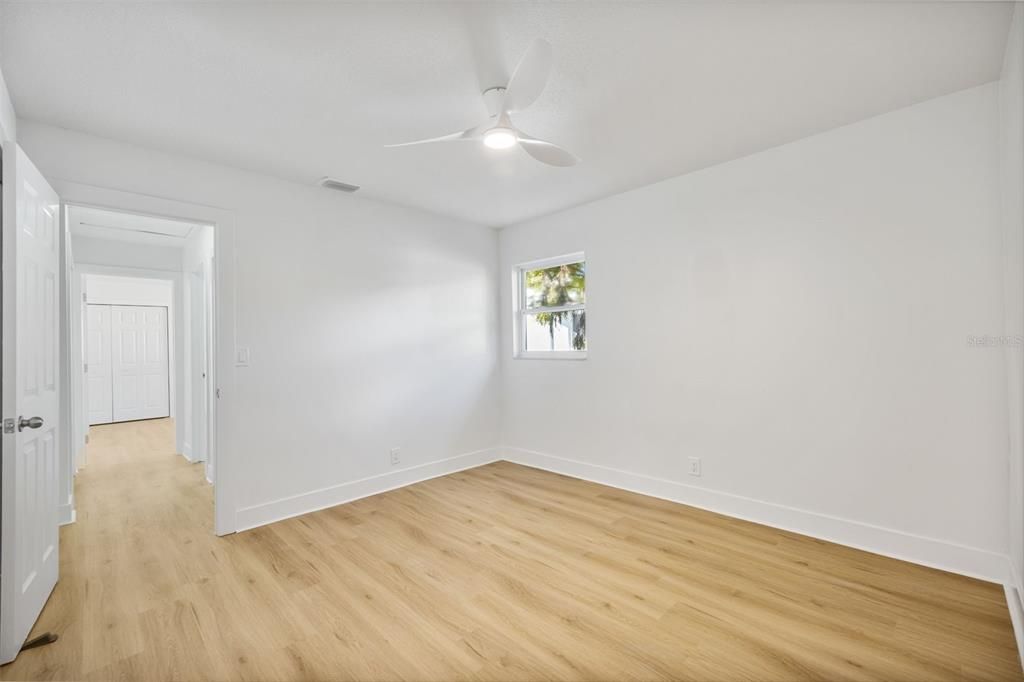 En Venta: $599,900 (4 camas, 2 baños, 1851 Pies cuadrados)