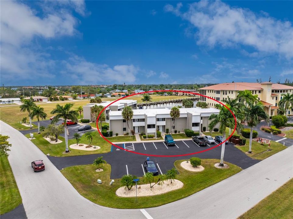 待售: $215,000 (2 贝兹, 2 浴室, 1200 平方英尺)