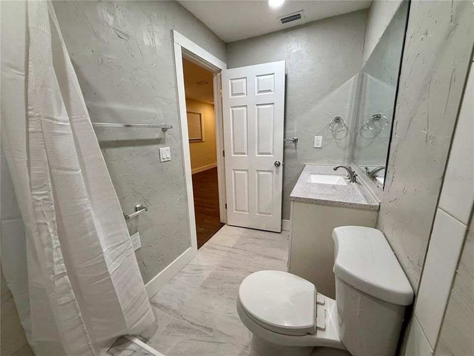 待售: $374,999 (2 贝兹, 2 浴室, 1171 平方英尺)