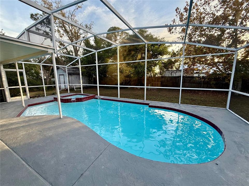 待售: $374,999 (2 贝兹, 2 浴室, 1171 平方英尺)