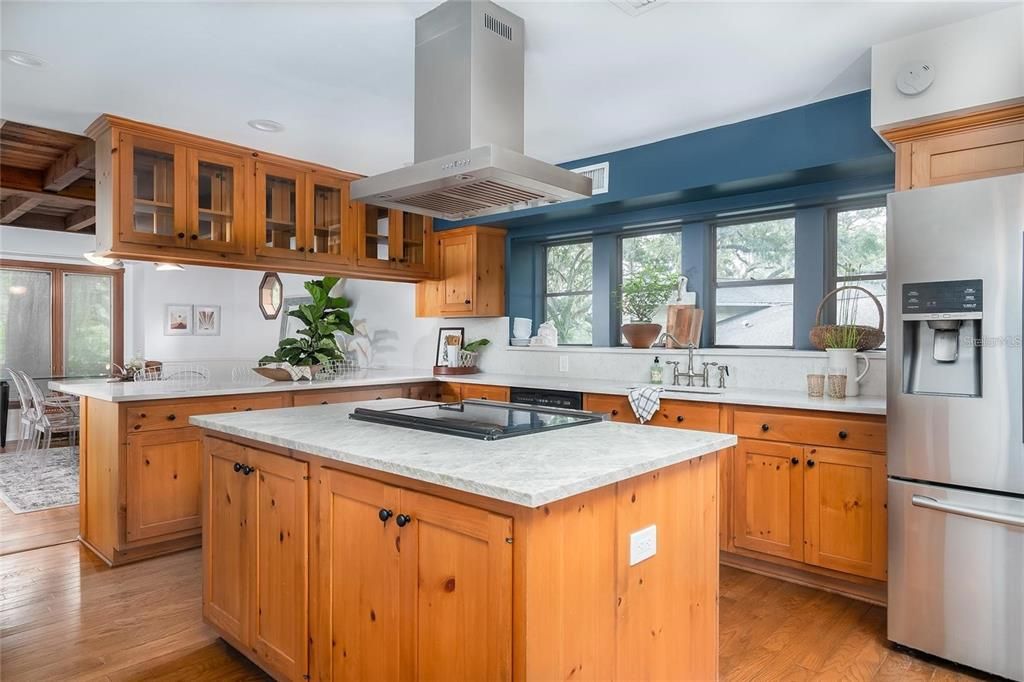 For Rent: $3,300 (4 beds, 3 baths, 3062 Square Feet)