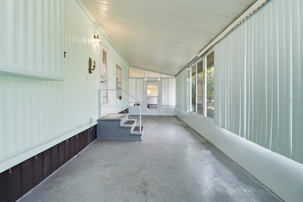 待售: $125,000 (2 贝兹, 2 浴室, 856 平方英尺)