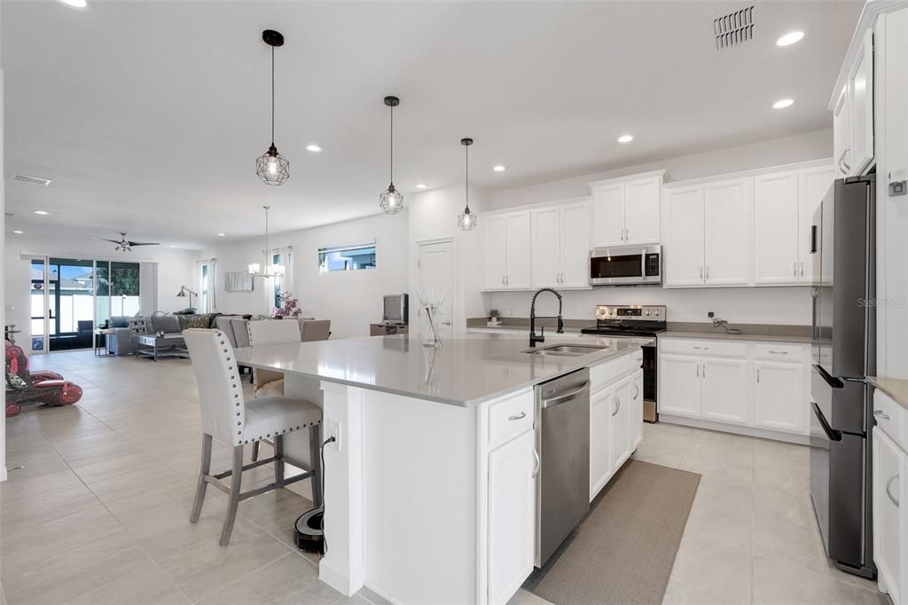 For Sale: $419,000 (4 beds, 3 baths, 2359 Square Feet)