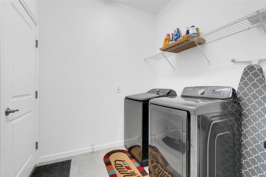 For Sale: $419,000 (4 beds, 3 baths, 2359 Square Feet)