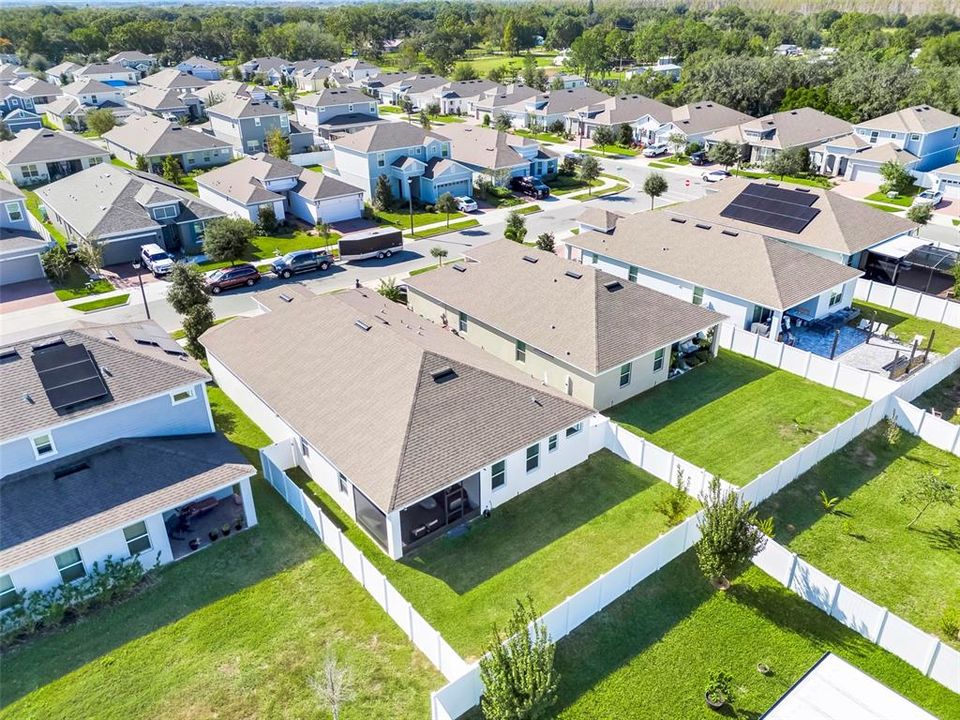 For Sale: $419,000 (4 beds, 3 baths, 2359 Square Feet)