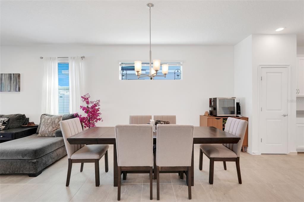 For Sale: $419,000 (4 beds, 3 baths, 2359 Square Feet)