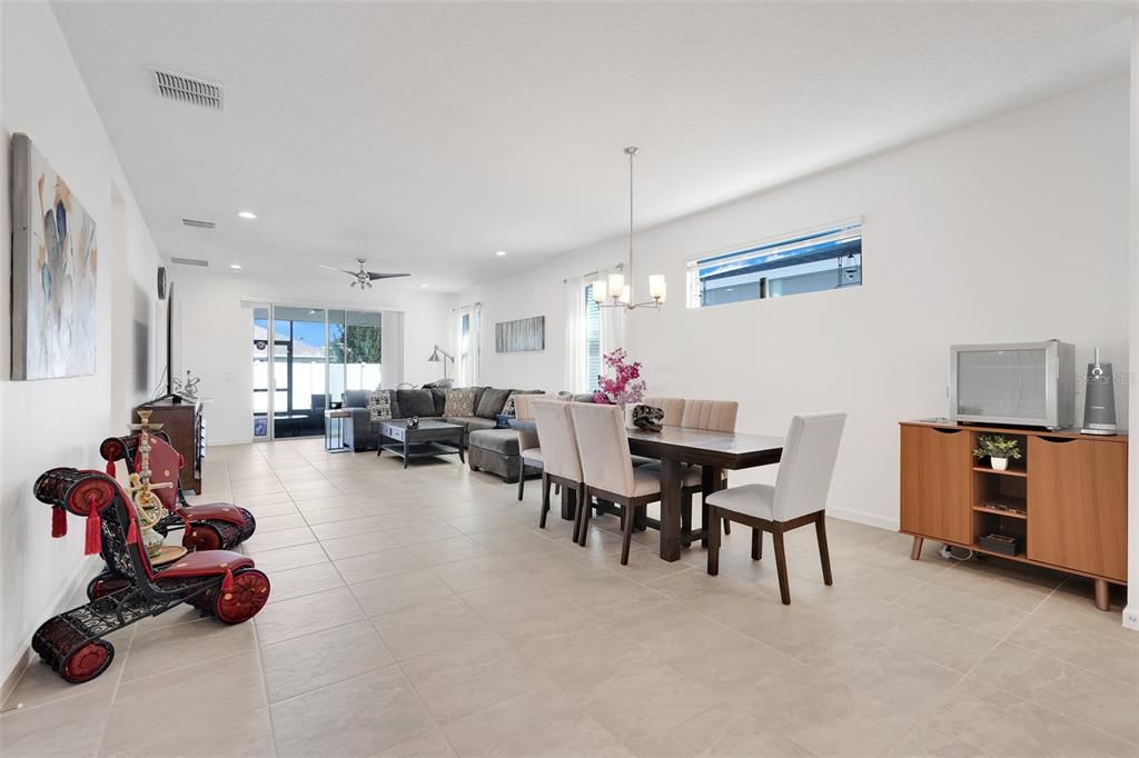 For Sale: $419,000 (4 beds, 3 baths, 2359 Square Feet)