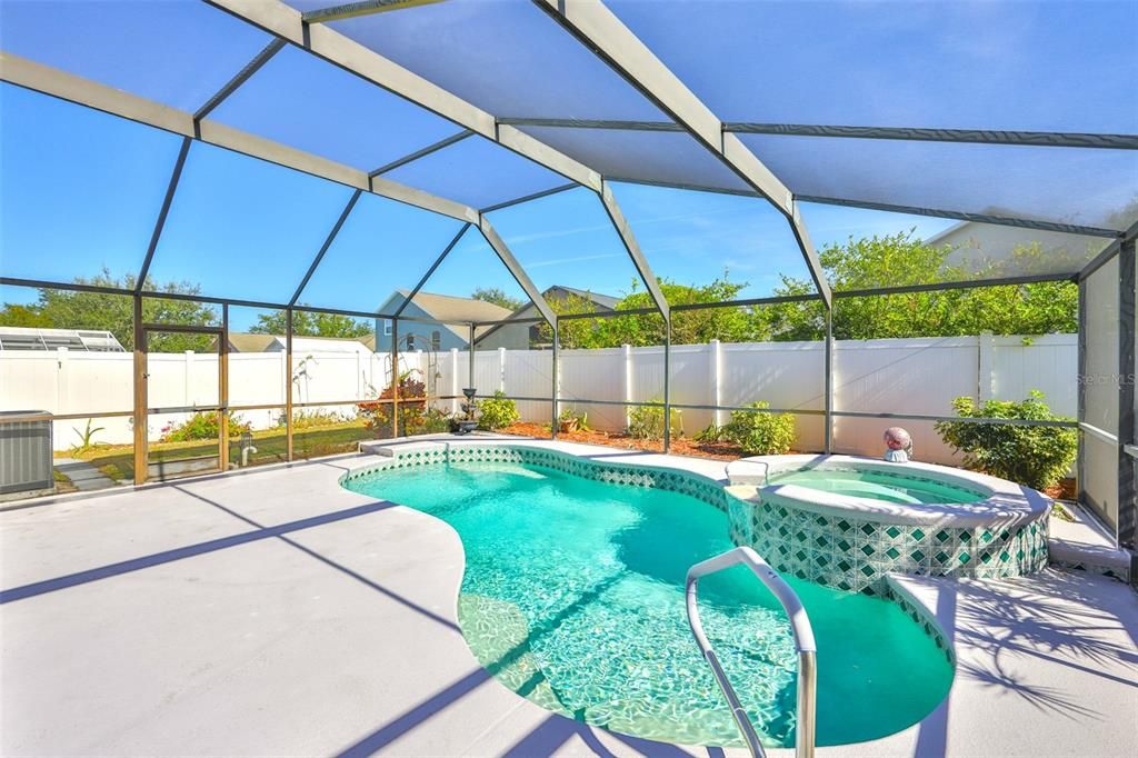 En Venta: $389,000 (4 camas, 3 baños, 1808 Pies cuadrados)