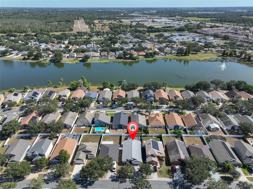 En Venta: $389,000 (4 camas, 3 baños, 1808 Pies cuadrados)