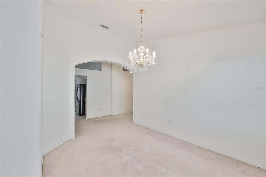 En Venta: $389,000 (4 camas, 3 baños, 1808 Pies cuadrados)