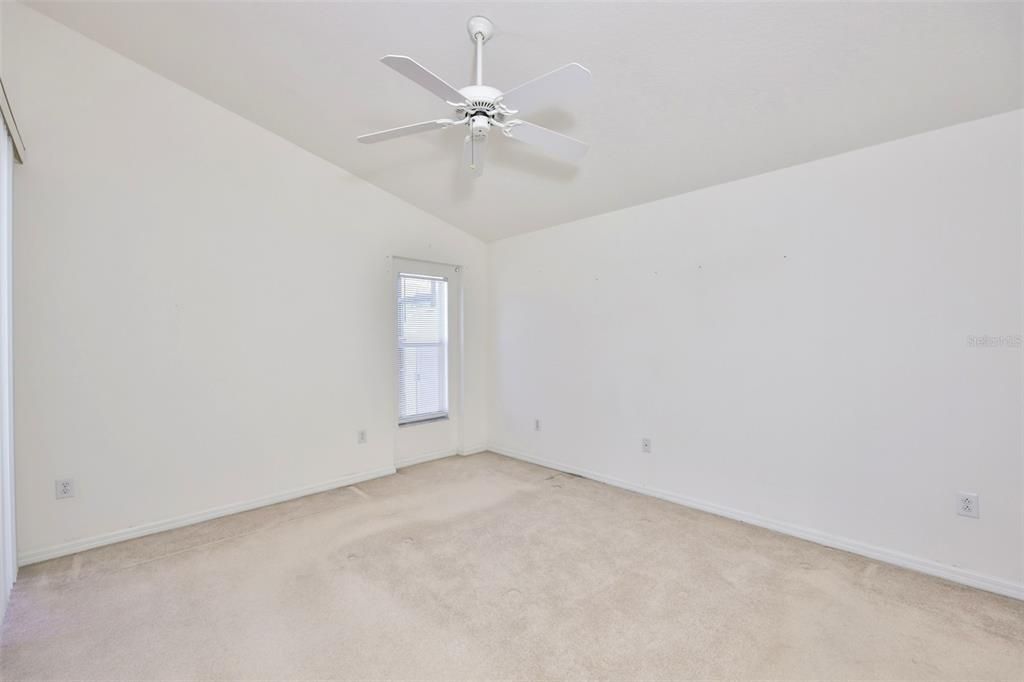 En Venta: $389,000 (4 camas, 3 baños, 1808 Pies cuadrados)