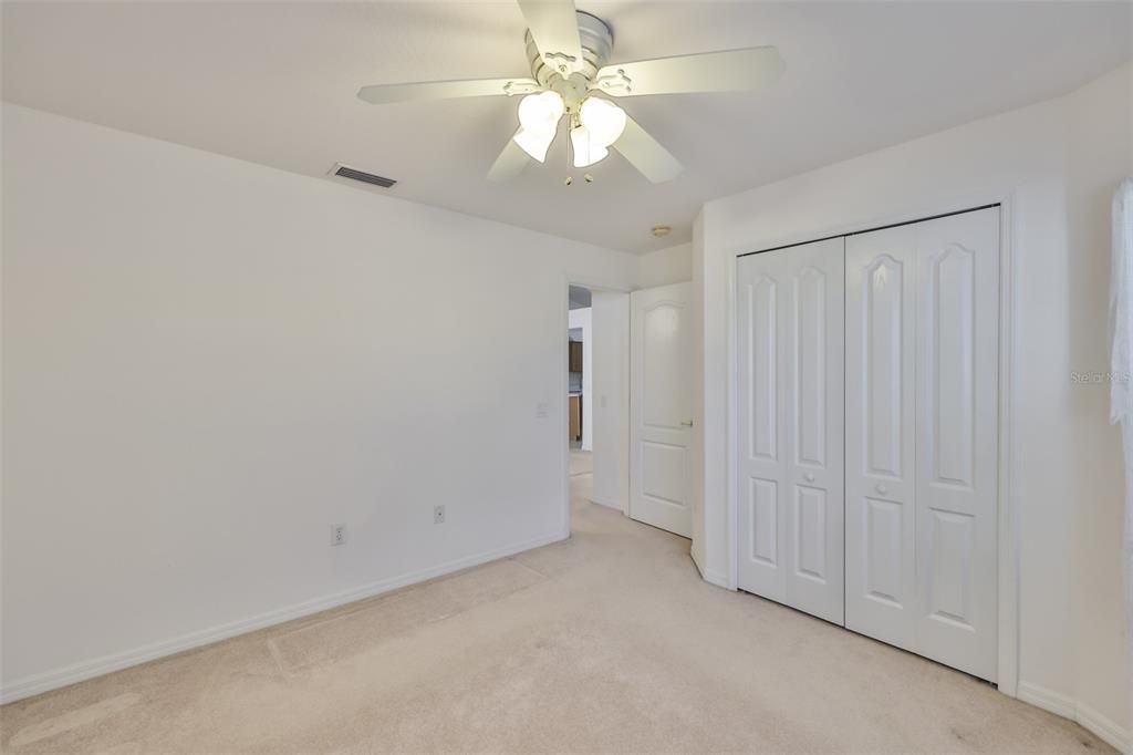 En Venta: $389,000 (4 camas, 3 baños, 1808 Pies cuadrados)