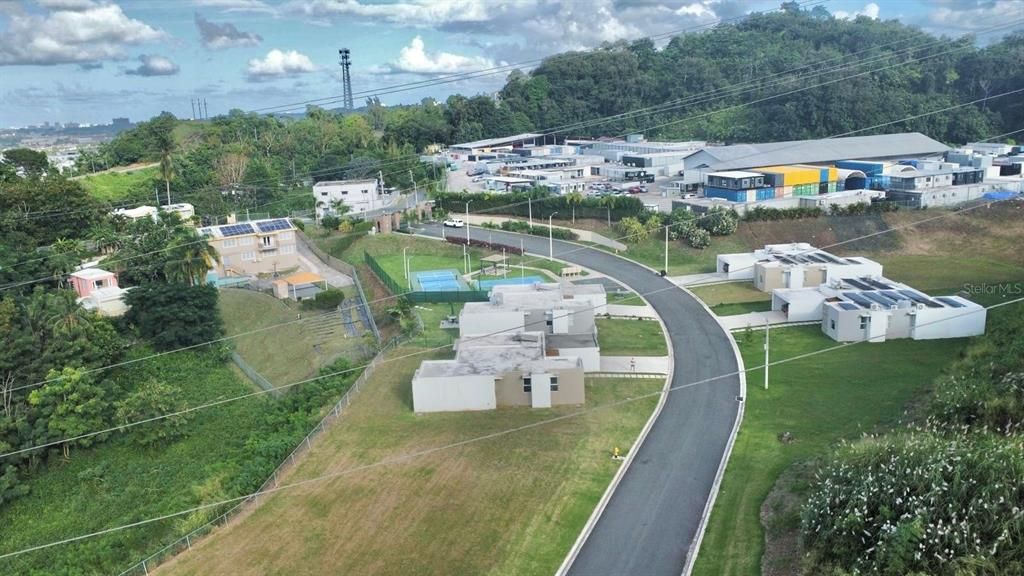 En Venta: $690,000 (3 camas, 2 baños, 1494 Pies cuadrados)