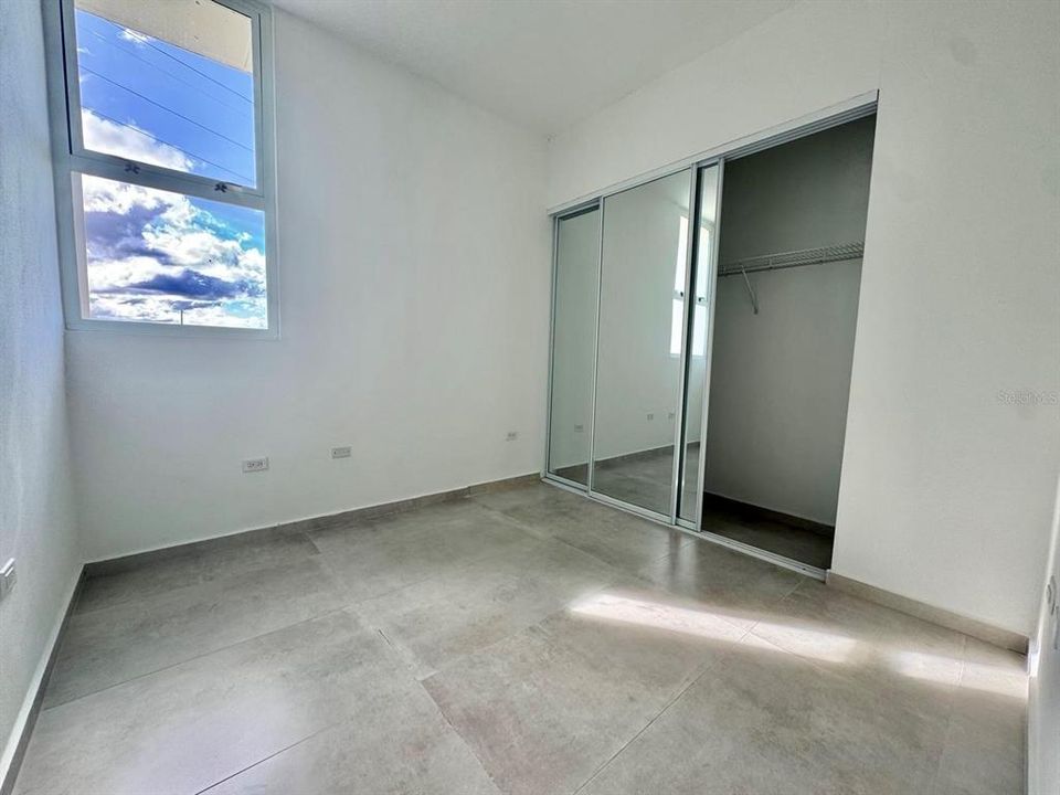 En Venta: $690,000 (3 camas, 2 baños, 1494 Pies cuadrados)