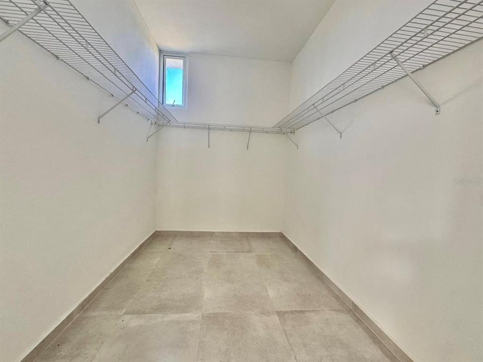 En Venta: $690,000 (3 camas, 2 baños, 1494 Pies cuadrados)