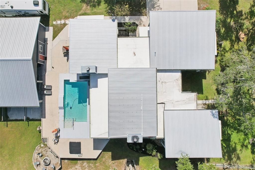 For Sale: $1,300,000 (4 beds, 2 baths, 2809 Square Feet)