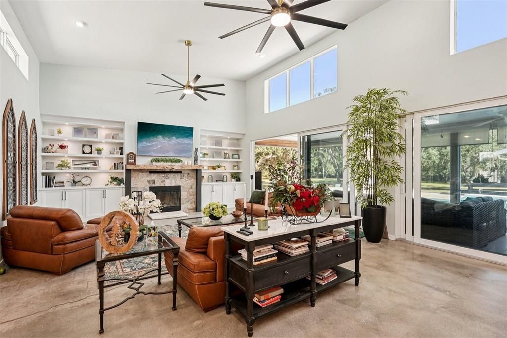 For Sale: $1,300,000 (4 beds, 2 baths, 2809 Square Feet)