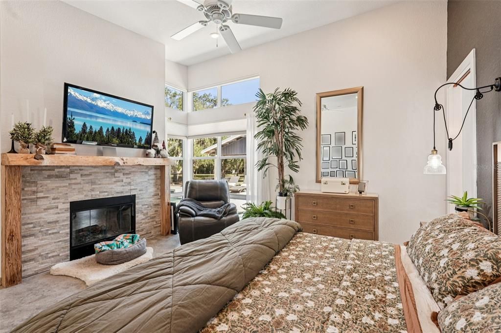 For Sale: $1,300,000 (4 beds, 2 baths, 2809 Square Feet)