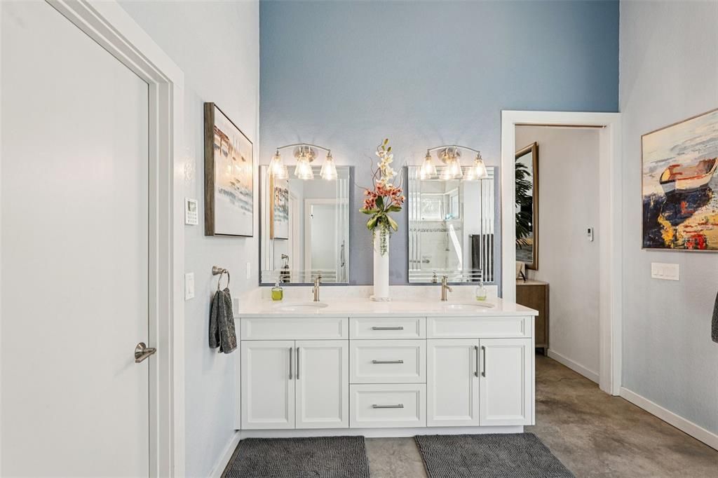 For Sale: $1,300,000 (4 beds, 2 baths, 2809 Square Feet)