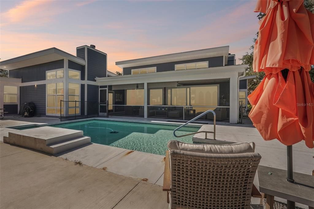 For Sale: $1,300,000 (4 beds, 2 baths, 2809 Square Feet)