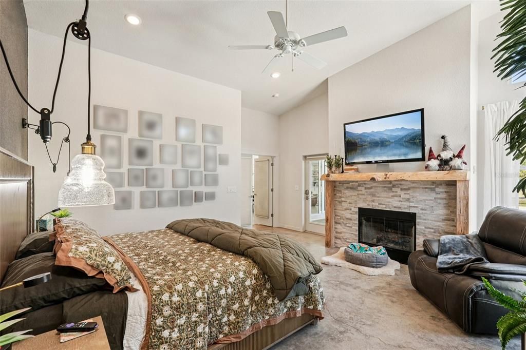 For Sale: $1,300,000 (4 beds, 2 baths, 2809 Square Feet)