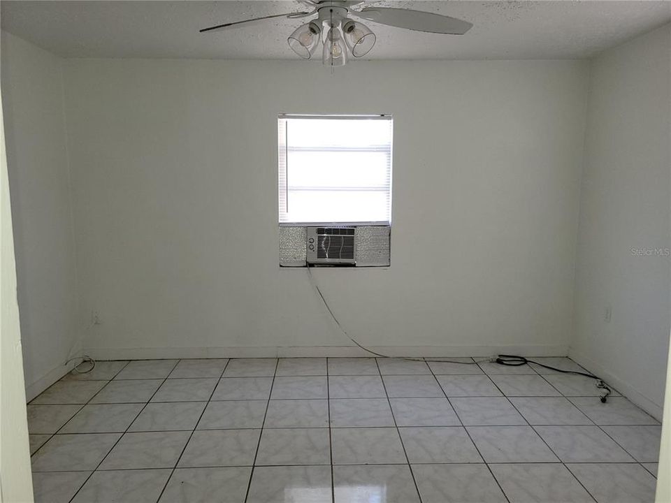 Activo con contrato: $800,000 (6 camas, 0 baños, 2892 Pies cuadrados)