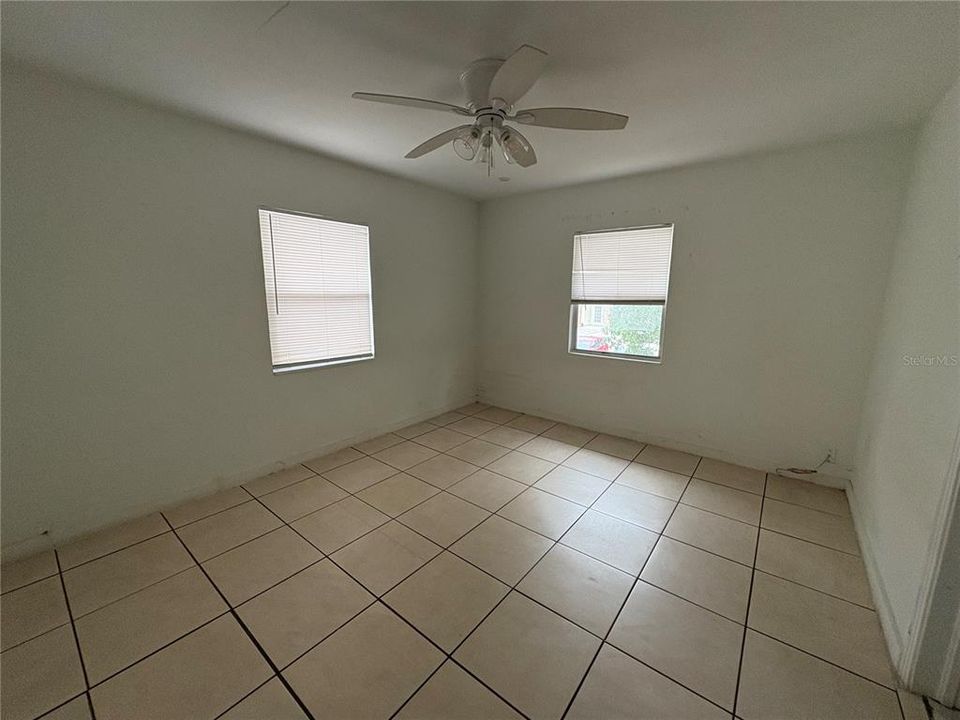 Activo con contrato: $800,000 (6 camas, 0 baños, 2892 Pies cuadrados)