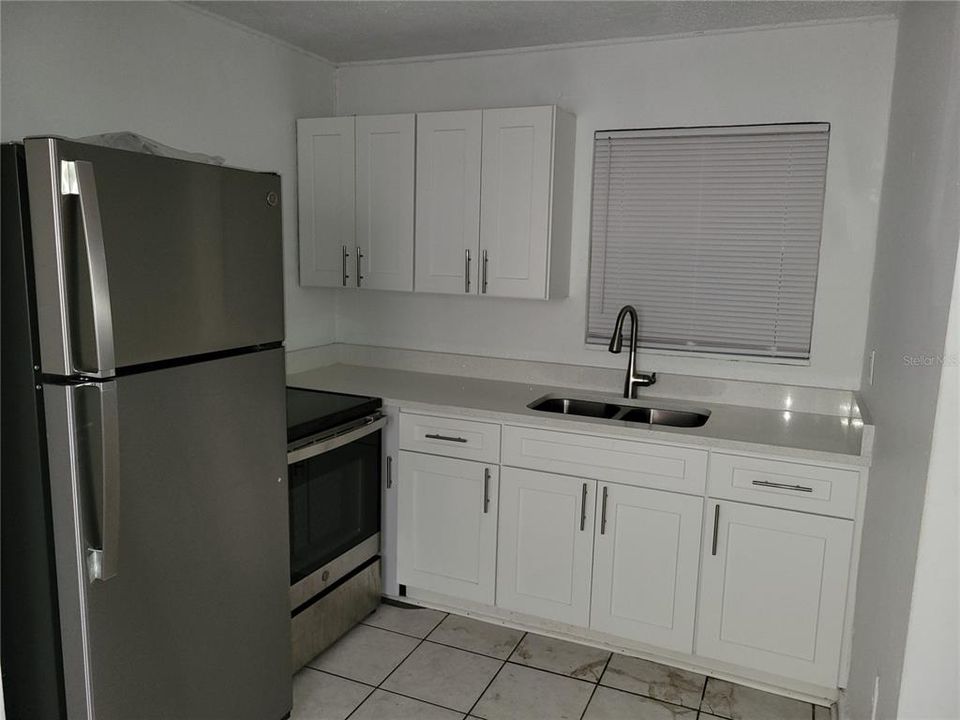 Activo con contrato: $800,000 (6 camas, 0 baños, 2892 Pies cuadrados)