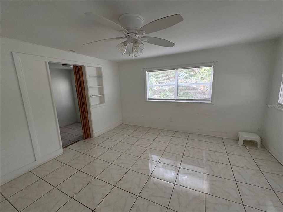 Activo con contrato: $800,000 (6 camas, 0 baños, 2892 Pies cuadrados)