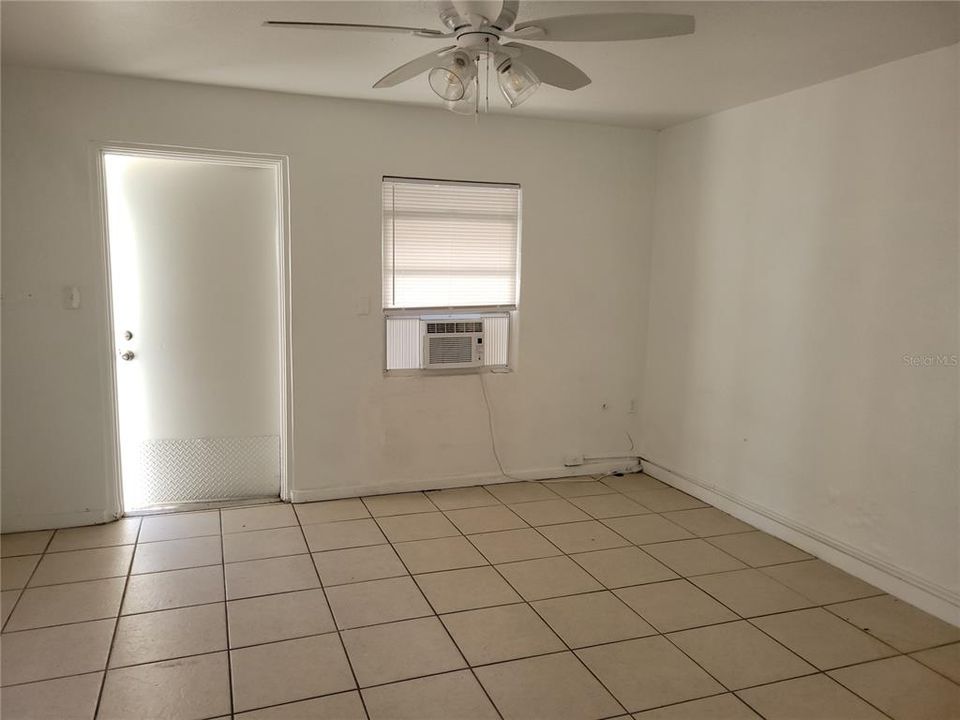 Activo con contrato: $800,000 (6 camas, 0 baños, 2892 Pies cuadrados)