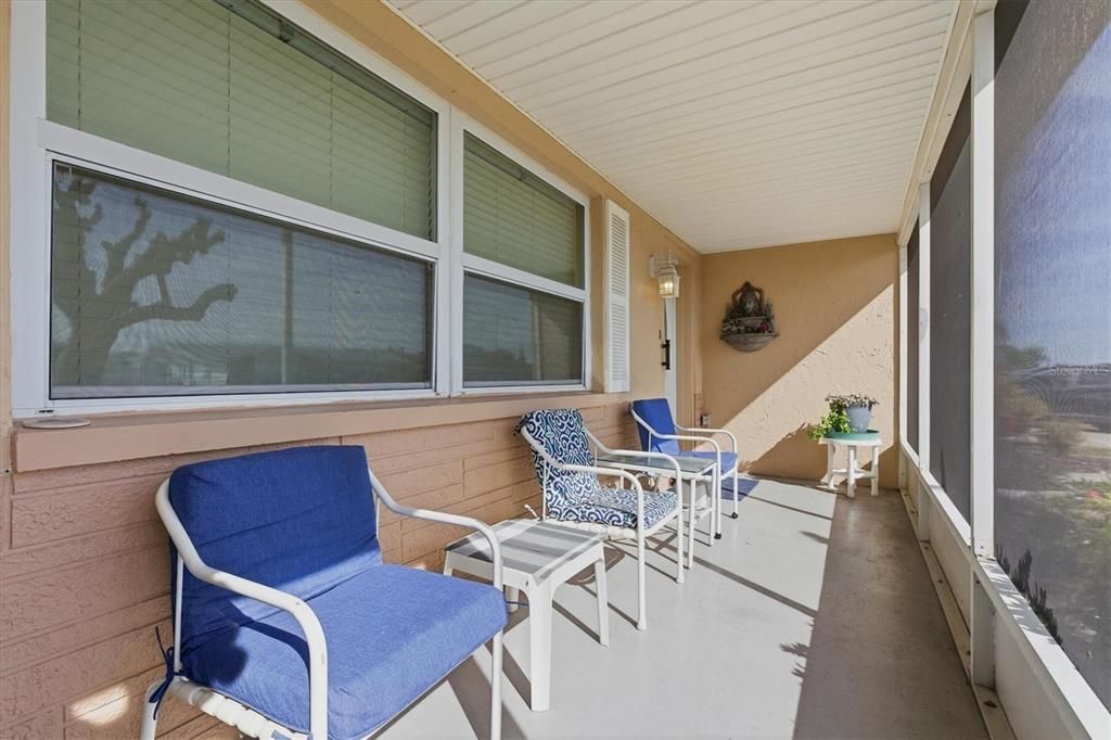 Activo con contrato: $289,990 (3 camas, 2 baños, 1399 Pies cuadrados)