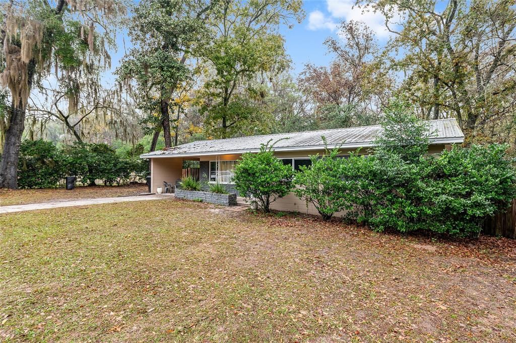 待售: $275,000 (3 贝兹, 1 浴室, 1035 平方英尺)