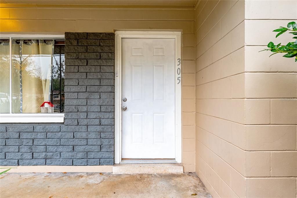 待售: $275,000 (3 贝兹, 1 浴室, 1035 平方英尺)