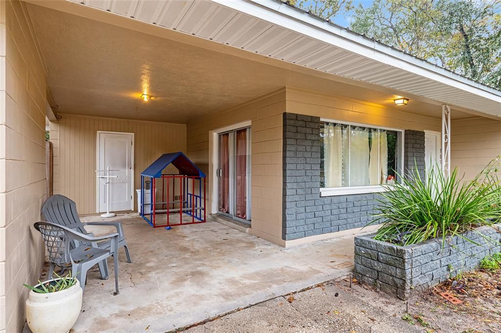 待售: $275,000 (3 贝兹, 1 浴室, 1035 平方英尺)