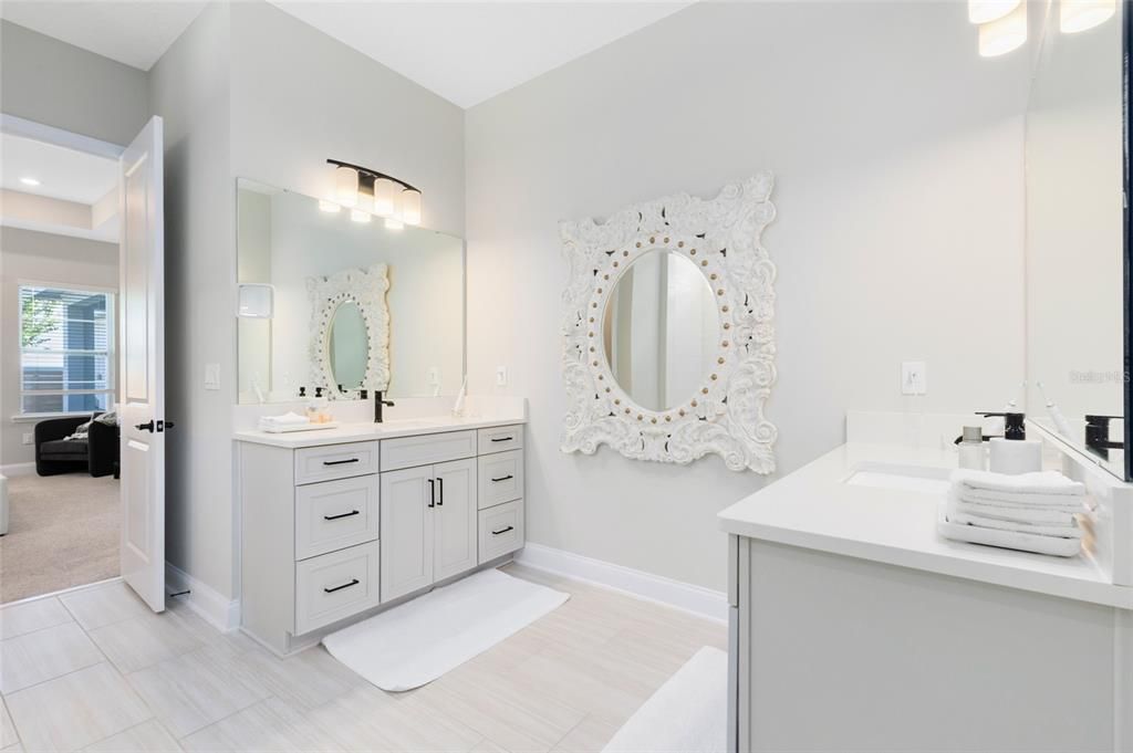 待售: $1,050,000 (4 贝兹, 3 浴室, 3078 平方英尺)