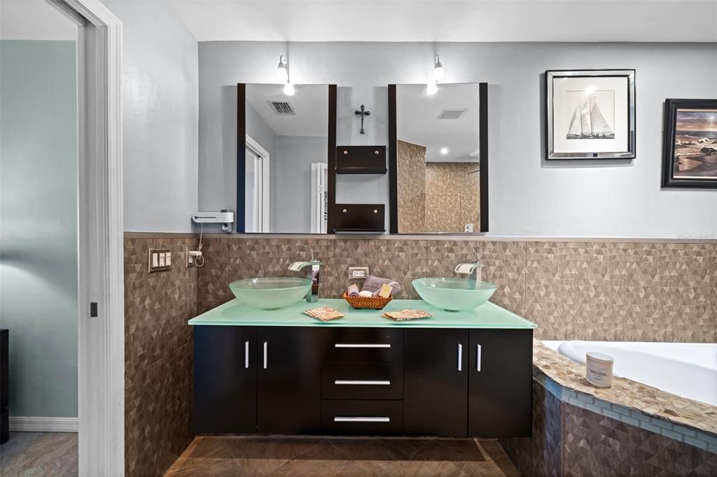 待售: $415,000 (3 贝兹, 2 浴室, 1798 平方英尺)