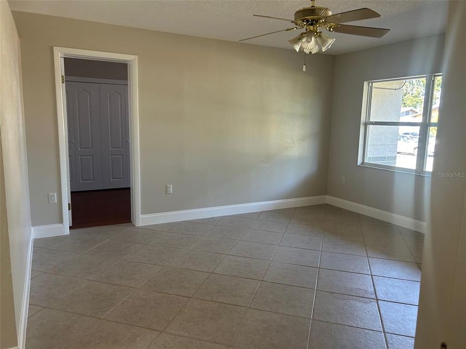 待售: $339,500 (3 贝兹, 1 浴室, 1298 平方英尺)