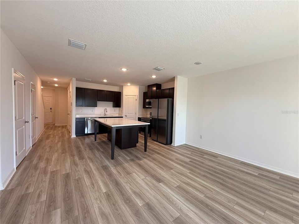 En Renta: $2,150 (3 camas, 2 baños, 1694 Pies cuadrados)