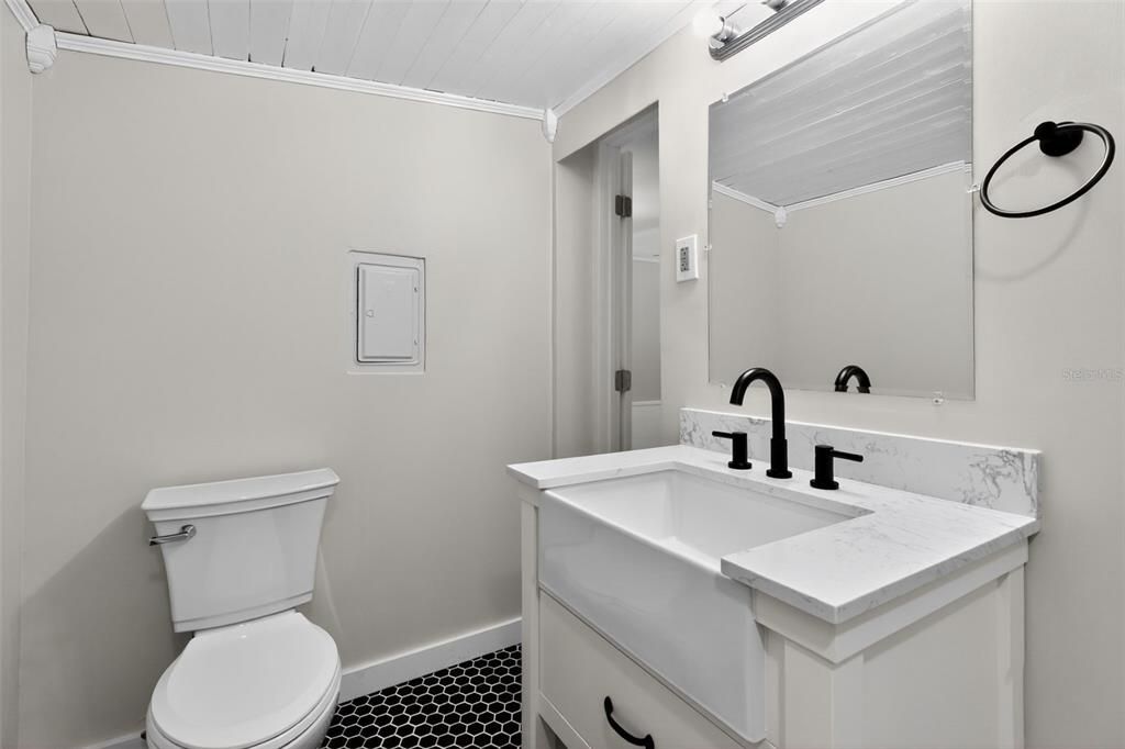 For Sale: $334,900 (3 beds, 2 baths, 1368 Square Feet)