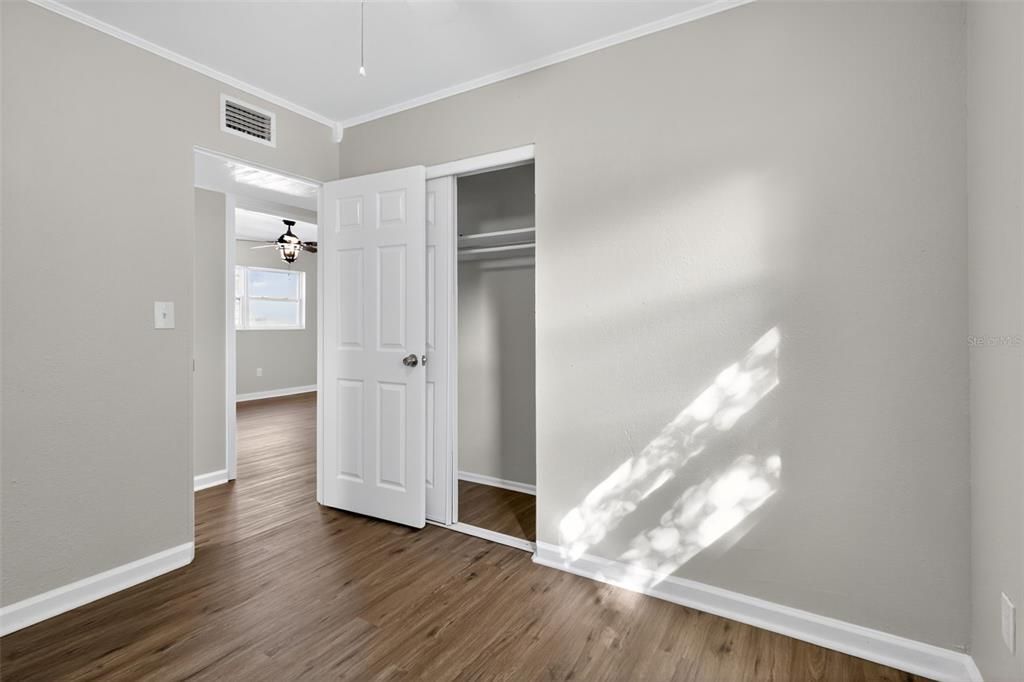 For Sale: $334,900 (3 beds, 2 baths, 1368 Square Feet)