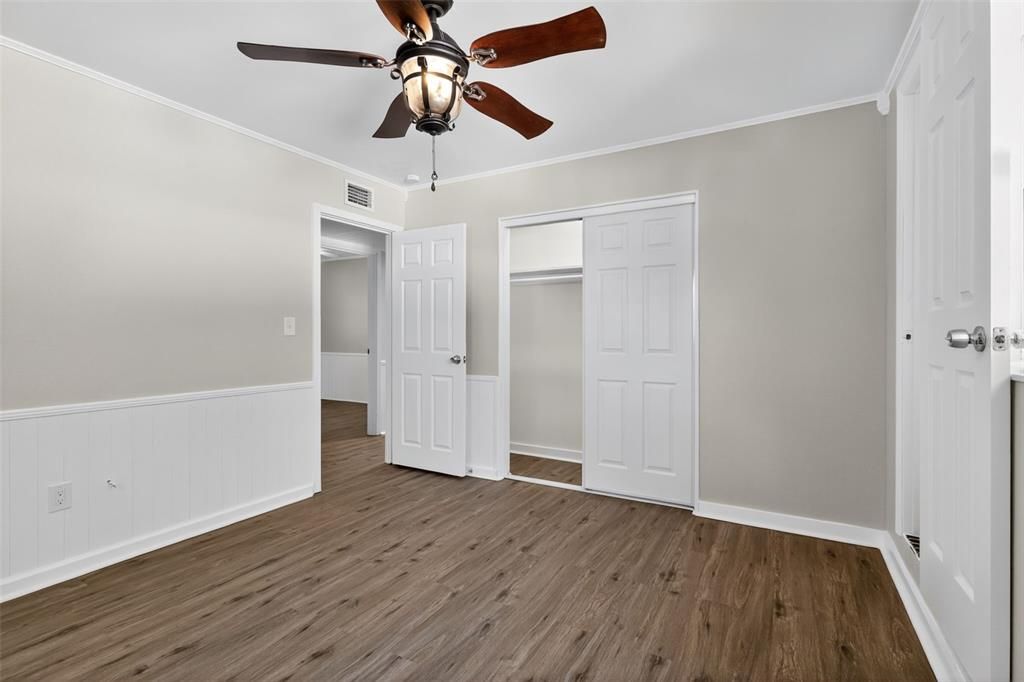 For Sale: $334,900 (3 beds, 2 baths, 1368 Square Feet)