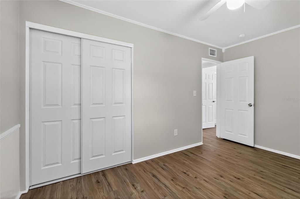 For Sale: $334,900 (3 beds, 2 baths, 1368 Square Feet)