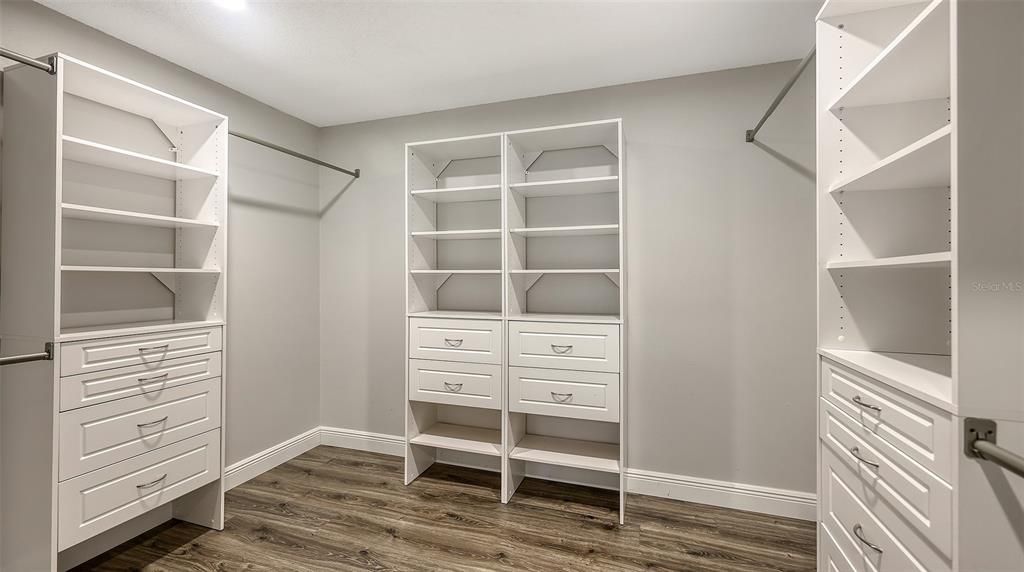 En Venta: $774,000 (5 camas, 3 baños, 3046 Pies cuadrados)