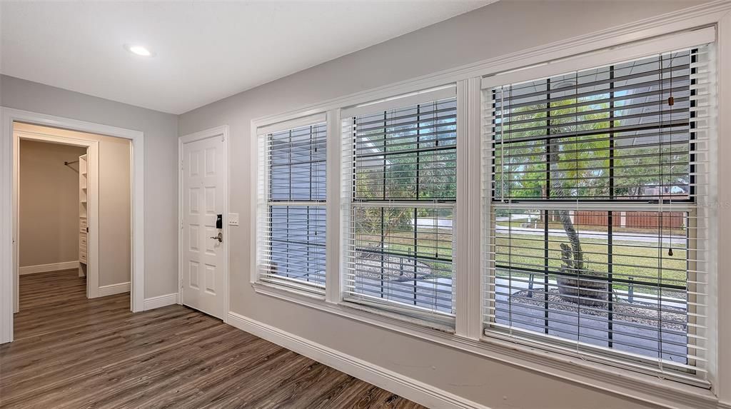 En Venta: $774,000 (5 camas, 3 baños, 3046 Pies cuadrados)