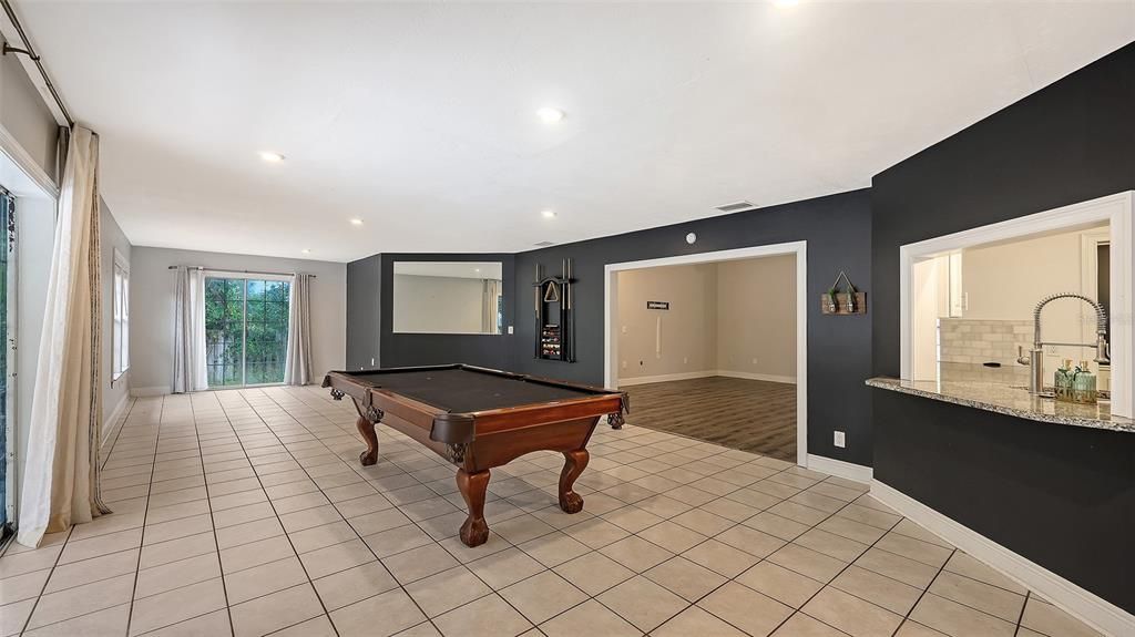 En Venta: $774,000 (5 camas, 3 baños, 3046 Pies cuadrados)