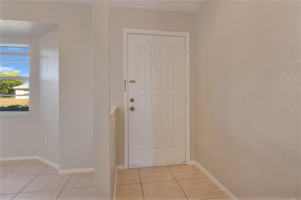 Active With Contract: $179,900 (2 beds, 1 baths, 959 Square Feet)