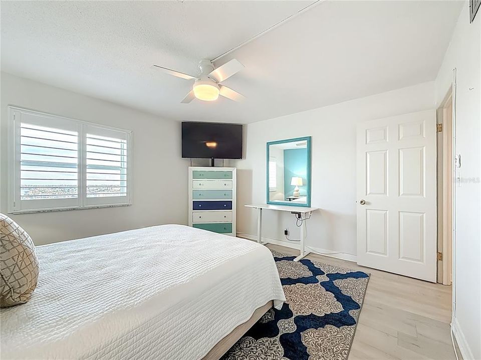 For Rent: $2,795 (1 beds, 1 baths, 1003 Square Feet)