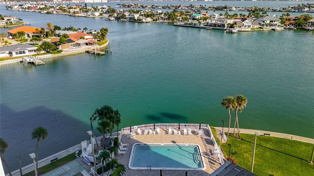 For Rent: $2,795 (1 beds, 1 baths, 1003 Square Feet)