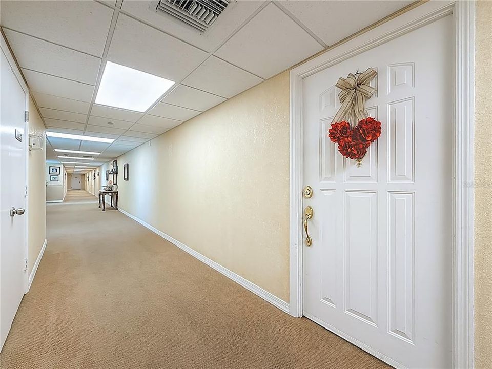 For Rent: $2,795 (1 beds, 1 baths, 1003 Square Feet)